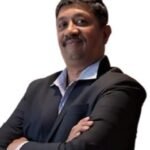 માનનીય પ્રધાનમંત્રીશ્રી નરેન્દ્રભાઈના જન્મદિન નિમિતે સેવા પખવાડિયા અવસરે આરોગ્ય મંત્રી શ્રી ઋષિકેશભાઈ પટેલની વીશેષ ઉપસ્થિતિમાં પૂર્વ કેન્દ્રીય મંત્રી ડૉ. વલ્લભભાઈ કથીરિયાનું ૧૩૪મું રક્તદાન